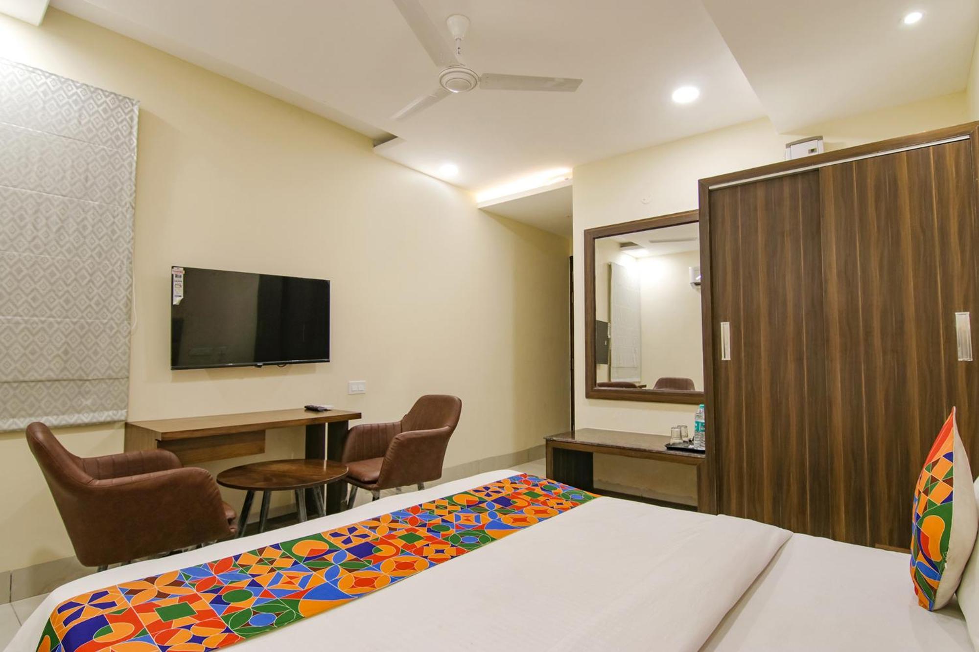 Fabhotel Prism Grand Zirakpur Eksteriør billede