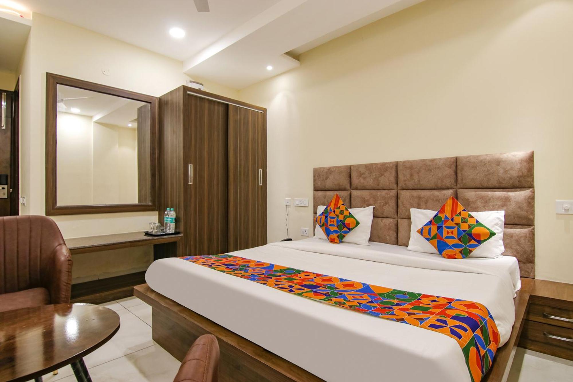 Fabhotel Prism Grand Zirakpur Eksteriør billede